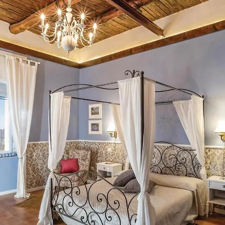 Pelusia 1894 - Ancient With Open View - Outstanding View - Garden And Seaview - Authentic Ancient Interior Design Hébergement de vacances Salernes