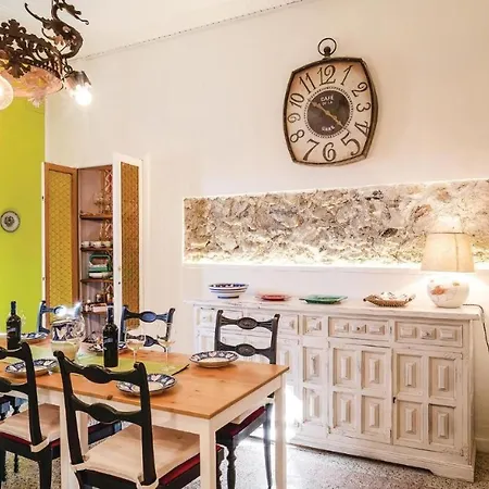 Hébergement de vacances Pelusia 1894 - Ancient With Open View - Outstanding View - Garden And Seaview - Authentic Ancient Interior Design
